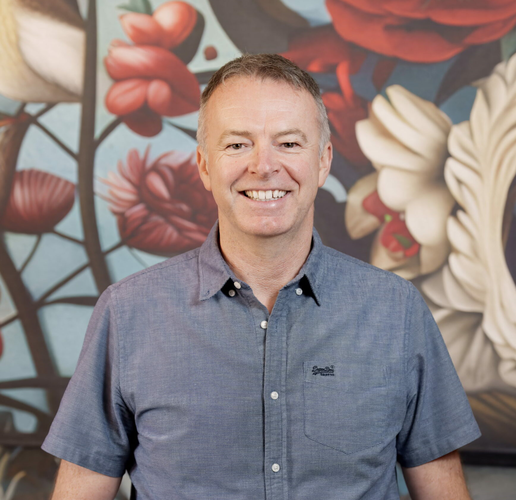 Dr Kenny Macintyre
